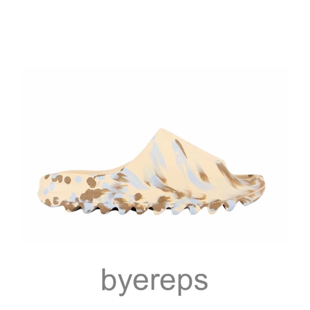 Yeezy Slide Dessan