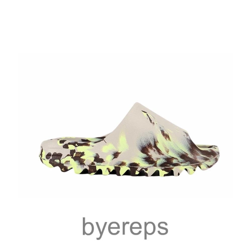 Yeezy Slide Mxmogr