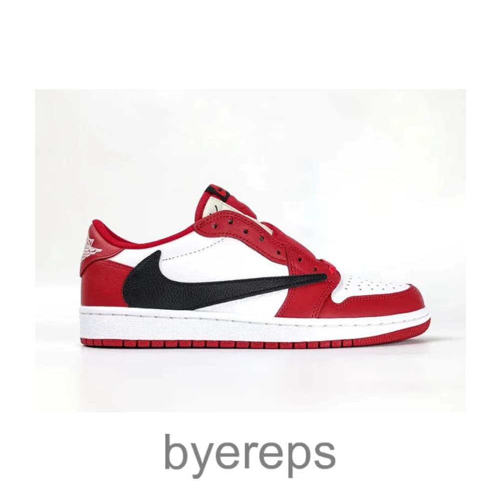 Travis Scott Jordan 1 Chicago