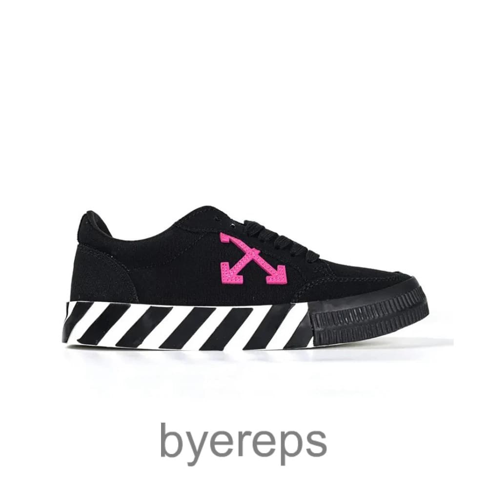 Off White Vulc Low Black Fuchsia