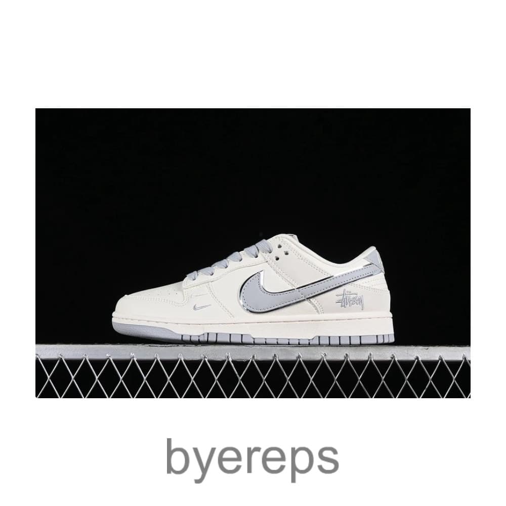Stussy X SB Dunk Low Off White/Grey