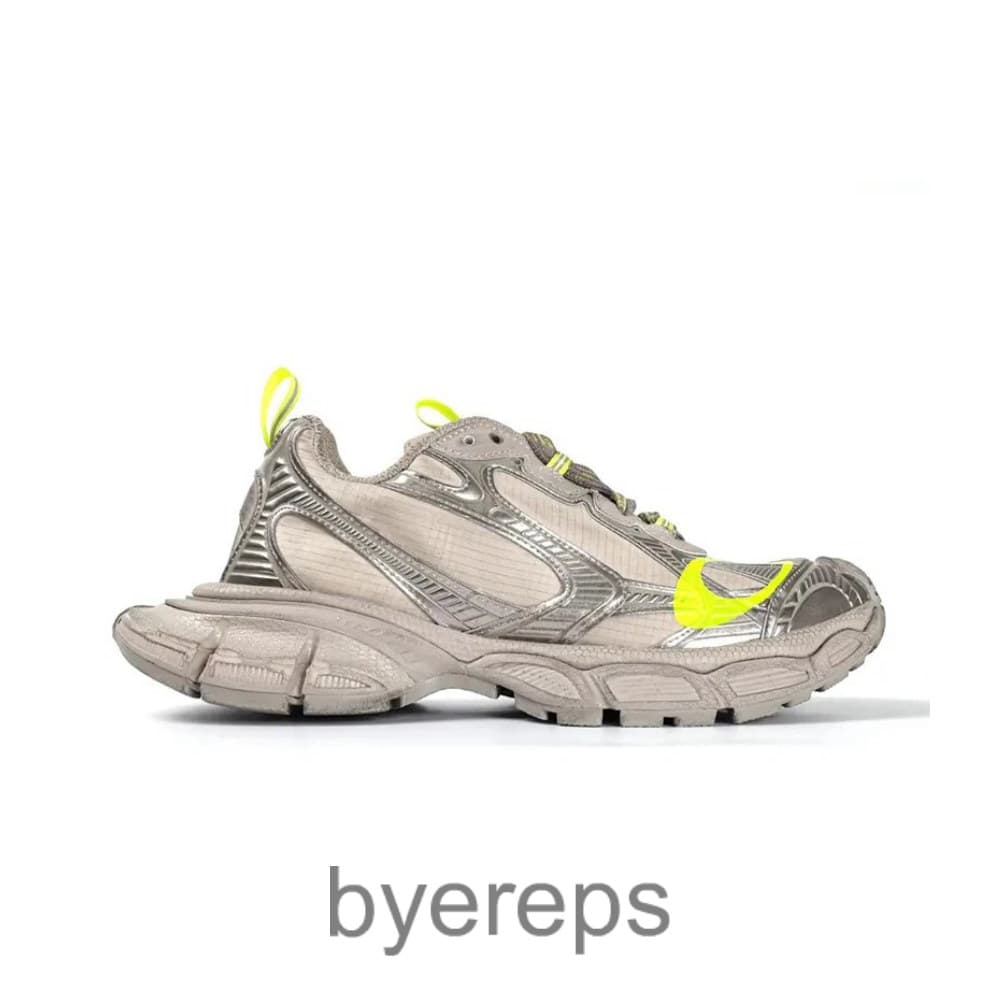 Balenciaga 3xl Beige Low Top Sneakers