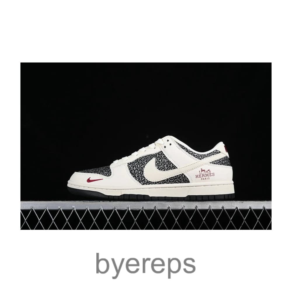 SB Dunk Low White/Black/Cream
