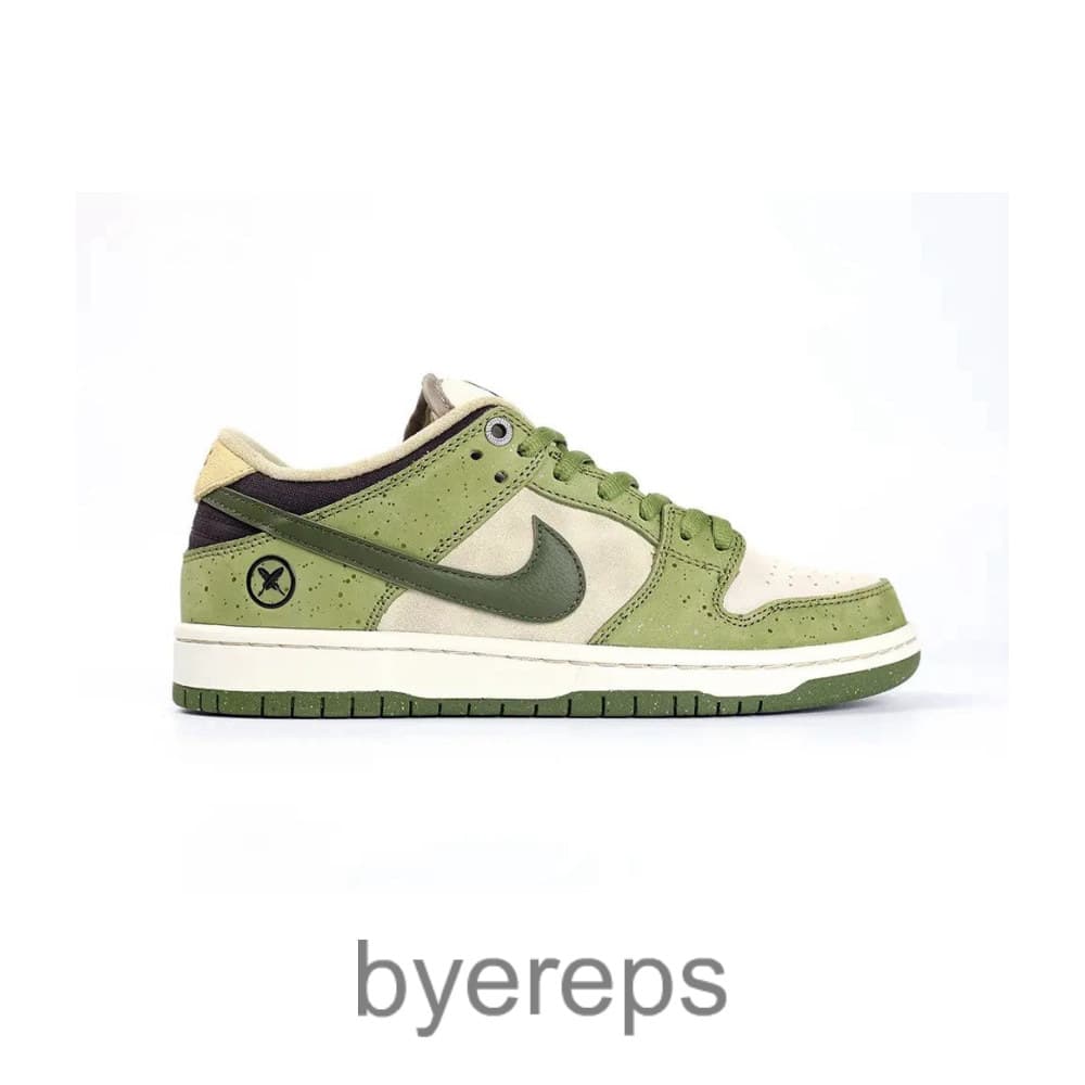 Yuto Horigome X Dunk Low SB Asparagus
