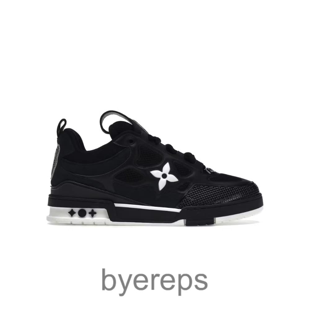 Skate Sneaker Black White