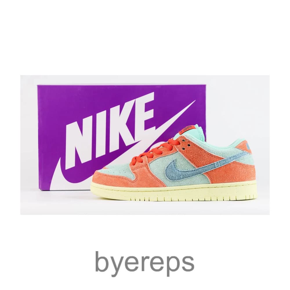 Dunk Low SB Orange Emerald Rise