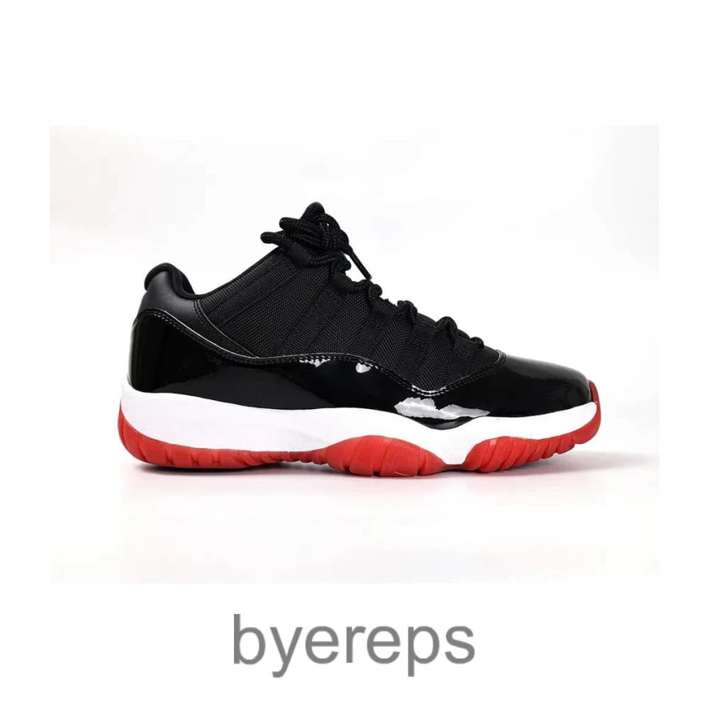 Jordan 11 Low Bred