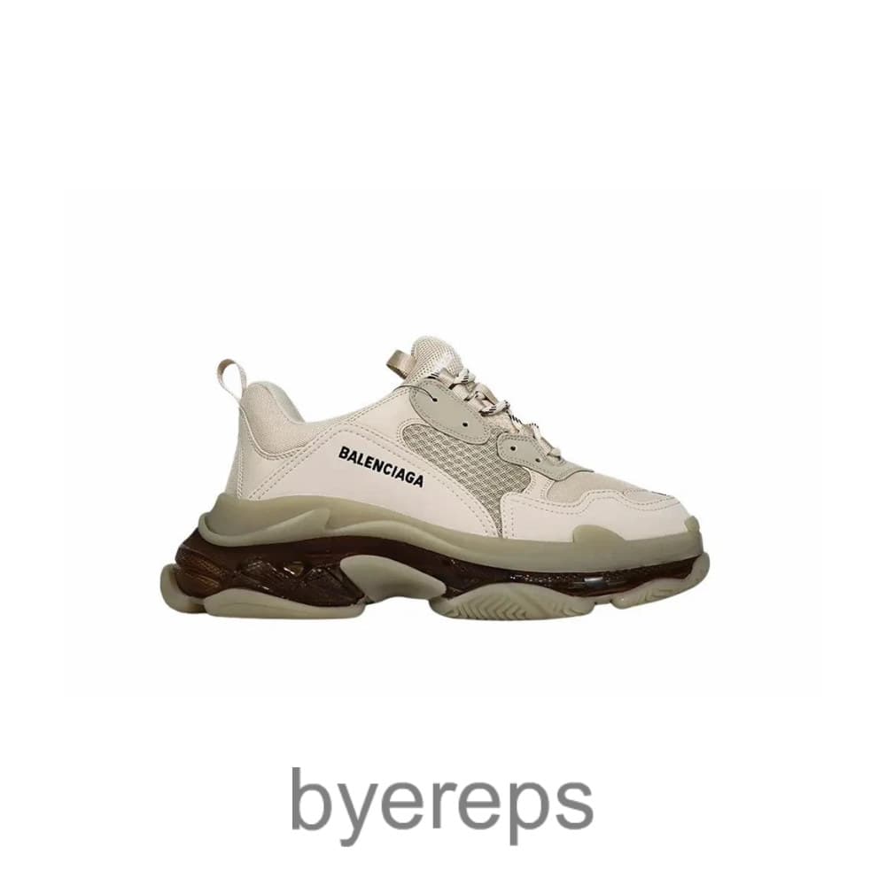 Balenciaga Triple S Snekaer Milky White