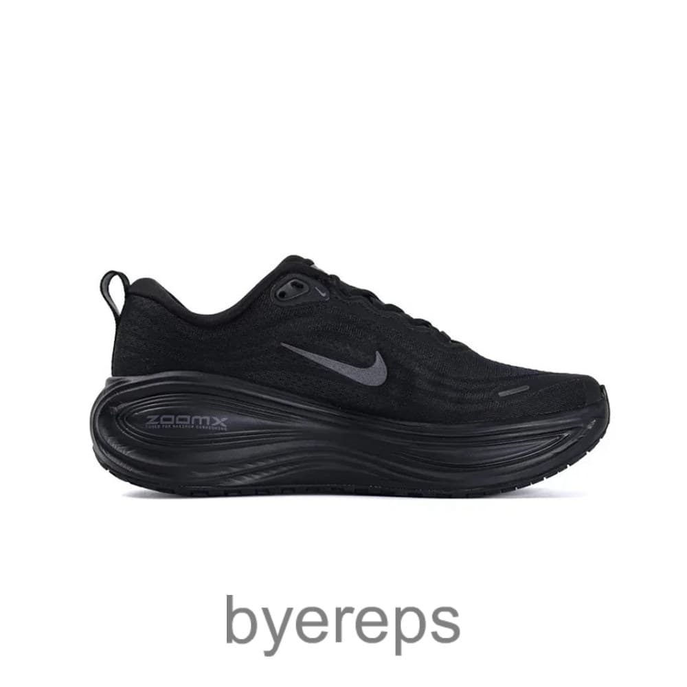 Zoom Vomero Plus Sneakers Black