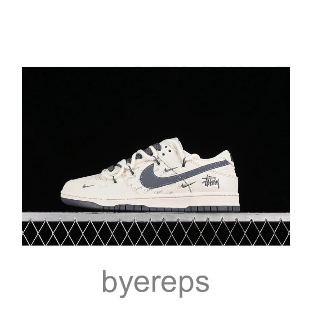 Stussy X SB Dunk Low Off White/Grey
