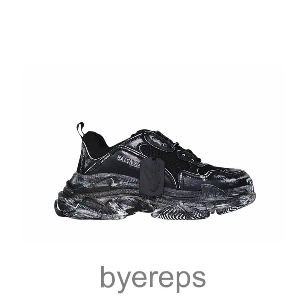 Balenciaga Triple S Snekaer Dirty Black