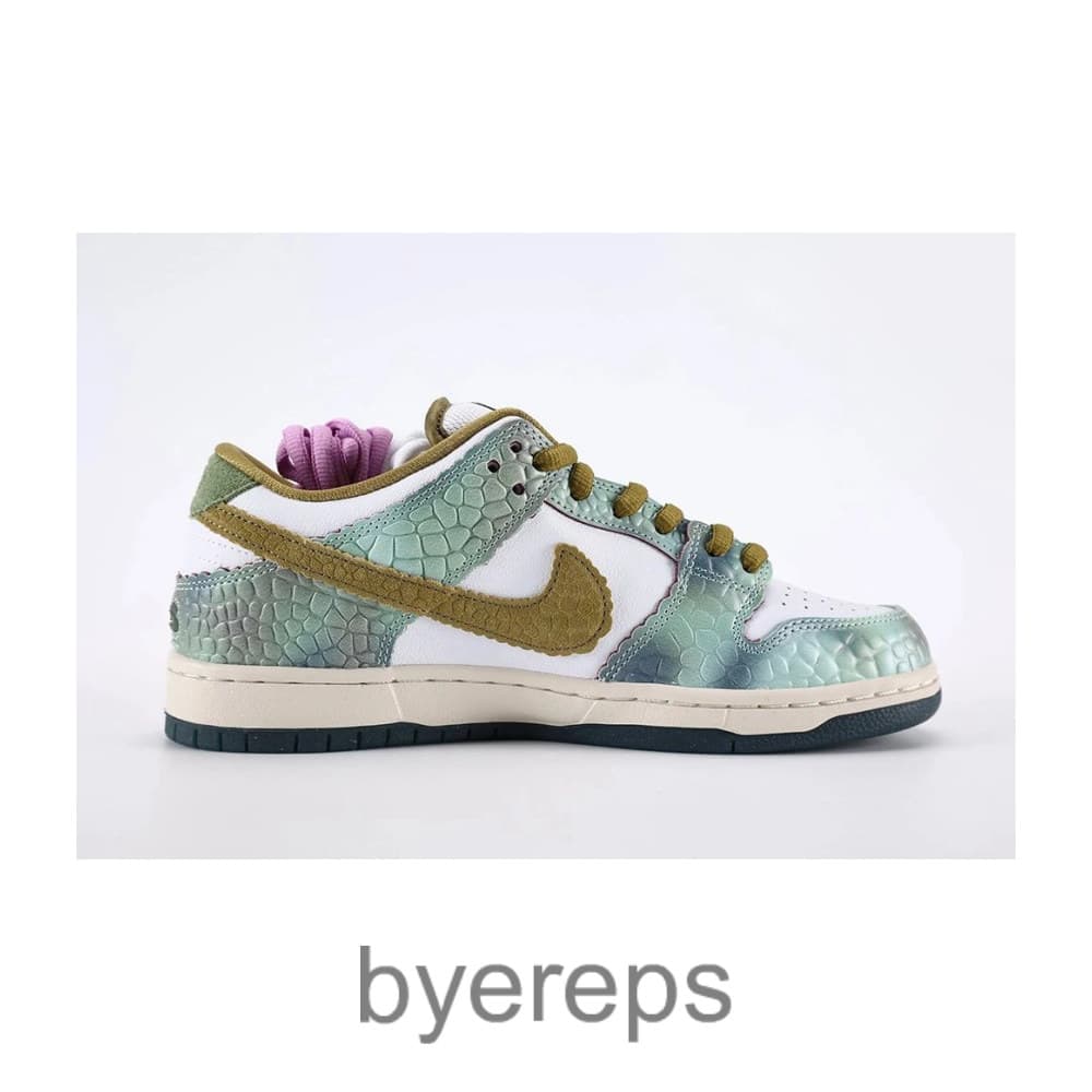 Alexis Sablone X Dunk Low SB Chameleon