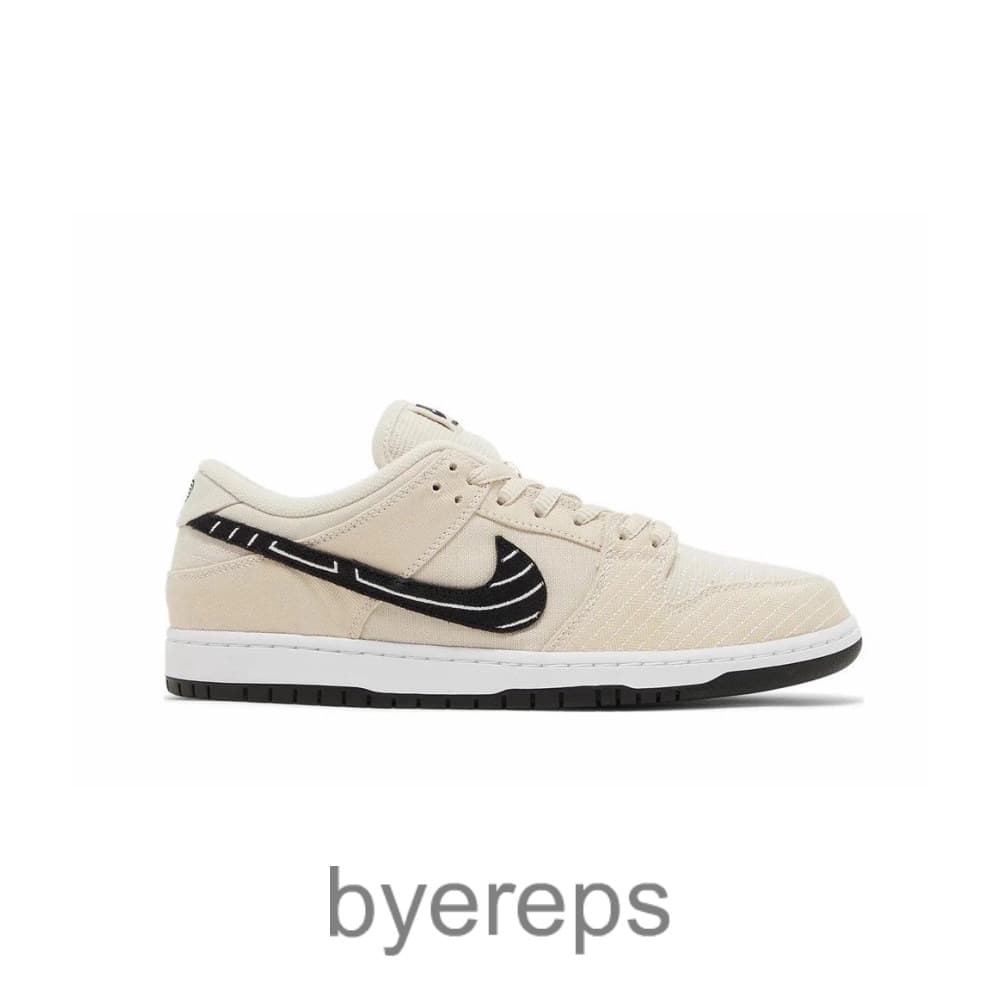 Dunk Low Albino Preto