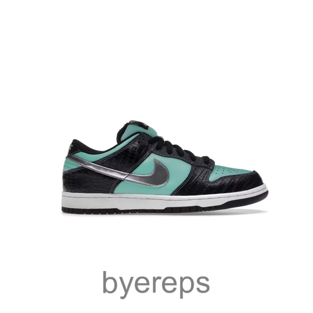 Dunk Low Diamond Supply Co.